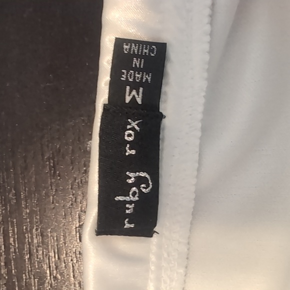 Ruby Rox White Dress Size M - Picture 9 of 11